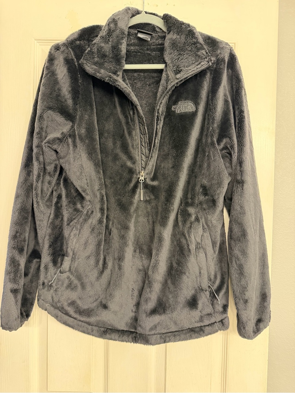 The North Face Women's Gray Plush Half-Zip Teddy Jacket